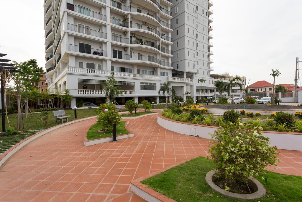 Mekongview 2 Condotel Phnom Penh Dış mekan fotoğraf
